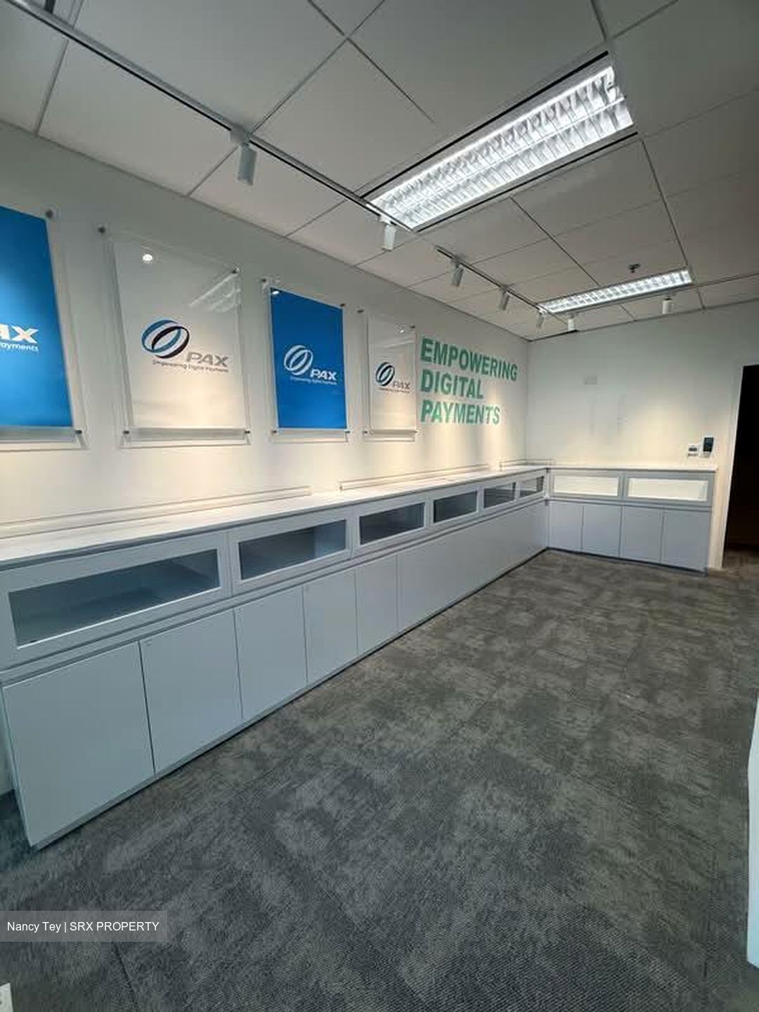 Bugis Junction (D7), Office #572117931